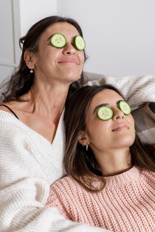 eye mask, homemade beauty, miracles of avocados, aloe vera gel