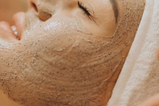 Recommendations for a Natural Mask for Wrinkles