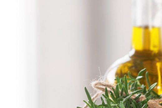 Ways to Remove Makeup with Olive Oil