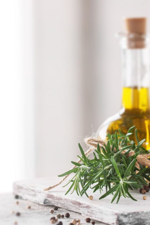 Ways to Remove Makeup with Olive Oil