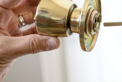Probably The Easiest DIY : Changing Your Doorknobs!