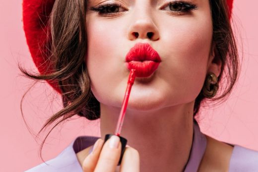 Practical Time: 10 Makeup Trend That We Need Specialization