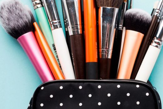 How You Should Clean Your Makeup Brushes?
