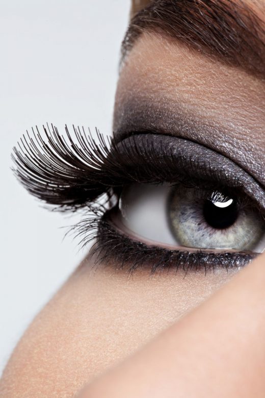 lasting and Striking: top 10 Water-Resistant Mascara