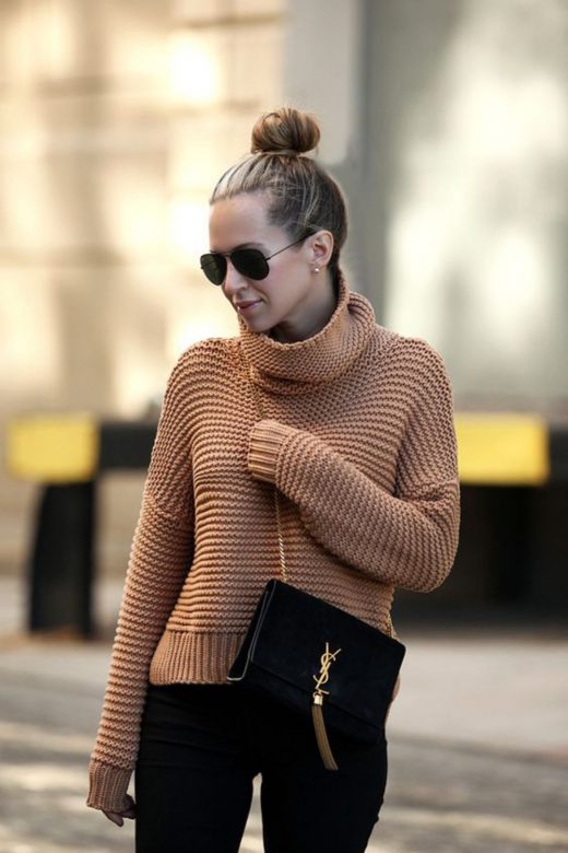 Street Does Not Change The Trend Of Fashion: High Bun!